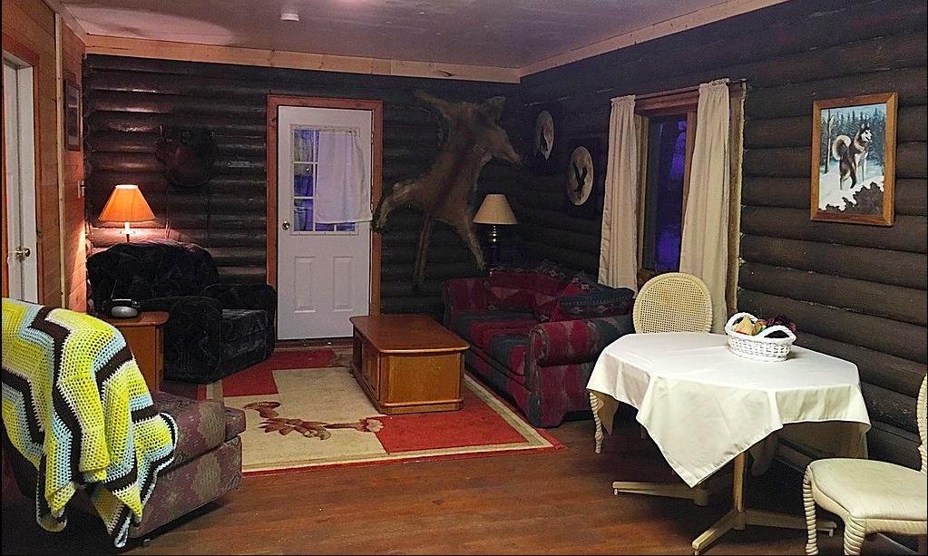 فندق Seventy Mile Houseفي  Flying U Ranch المظهر الخارجي الصورة